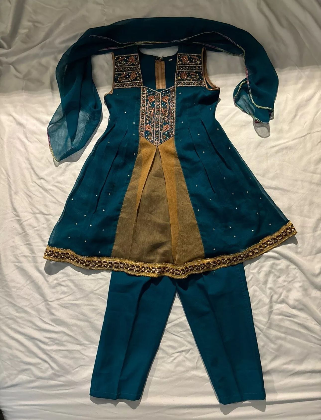 2 Years Old Girl sleeveless 3 Piece Party Dress 