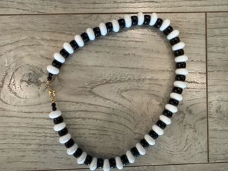 Vintage Monet short necklace