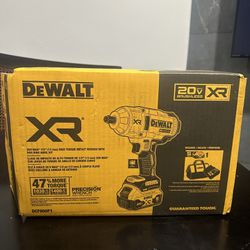 Dewalt 20V MAX Lithium-Ion Cordless 1/2 in. Impact Wrench Kit