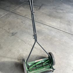 Scotts Elite 16in Manual Lawn Mower