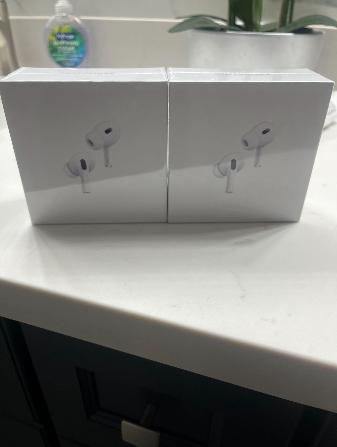 AirPods