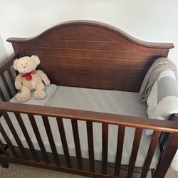 Baby Crib 