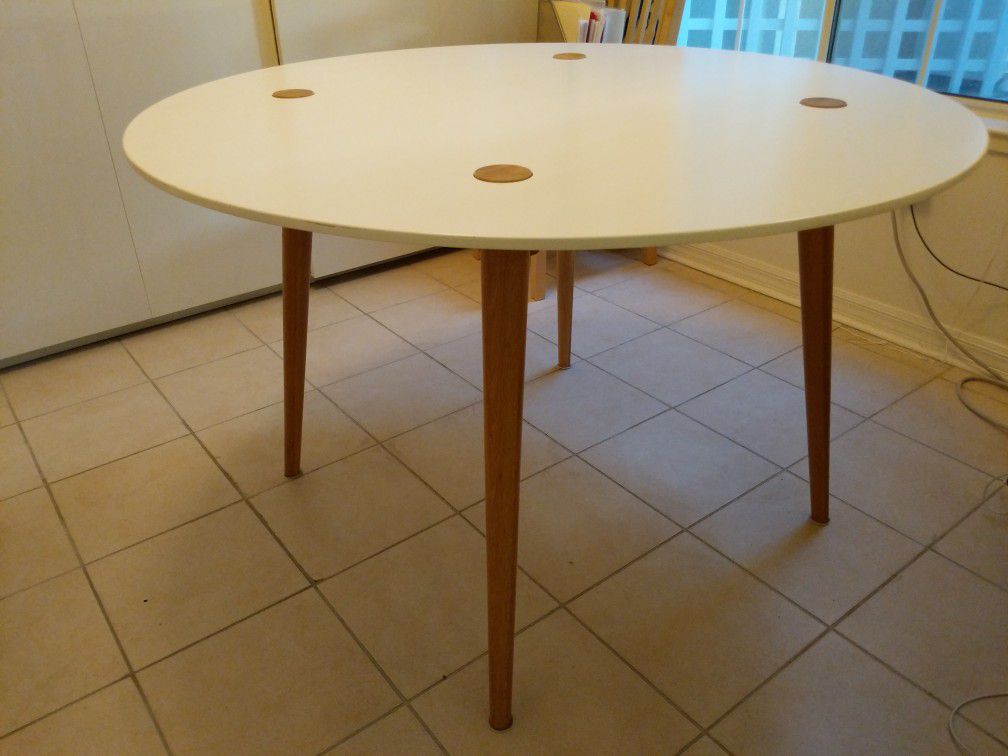 IKEA Round Table