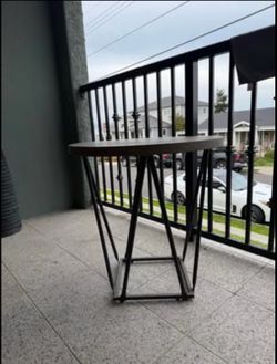 Accent Table