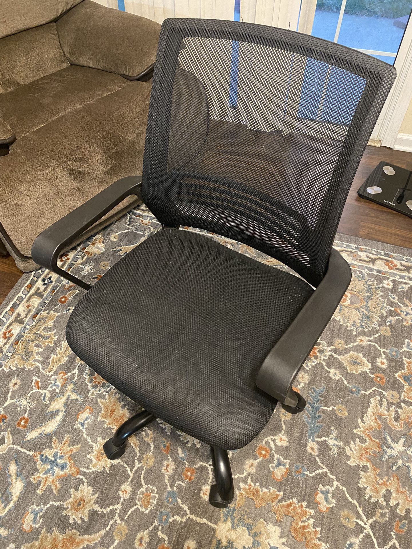 Desk Chair In Good Condition 