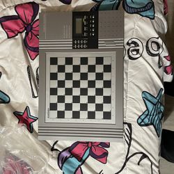 Electronic Chess Game 