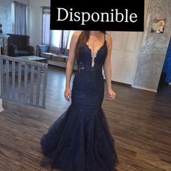 Tengo Más De 200 Vestidos De Gala 