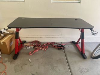 Large gaming desk