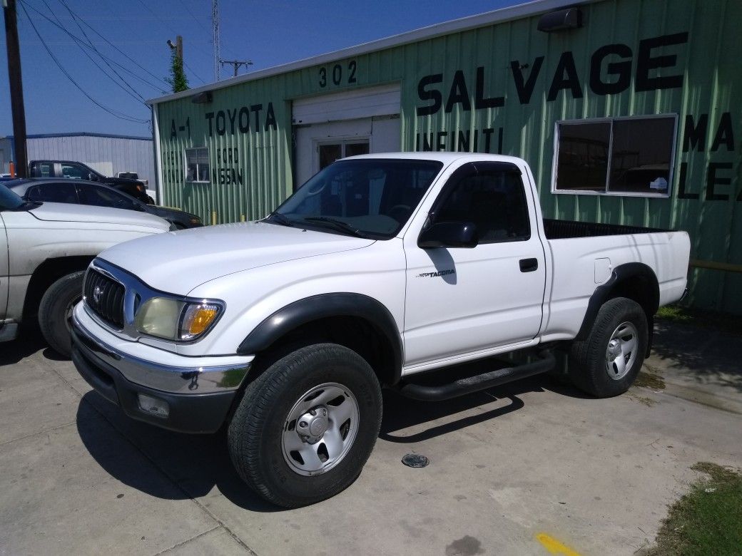 2001 Toyota Tacoma 121,000 miles