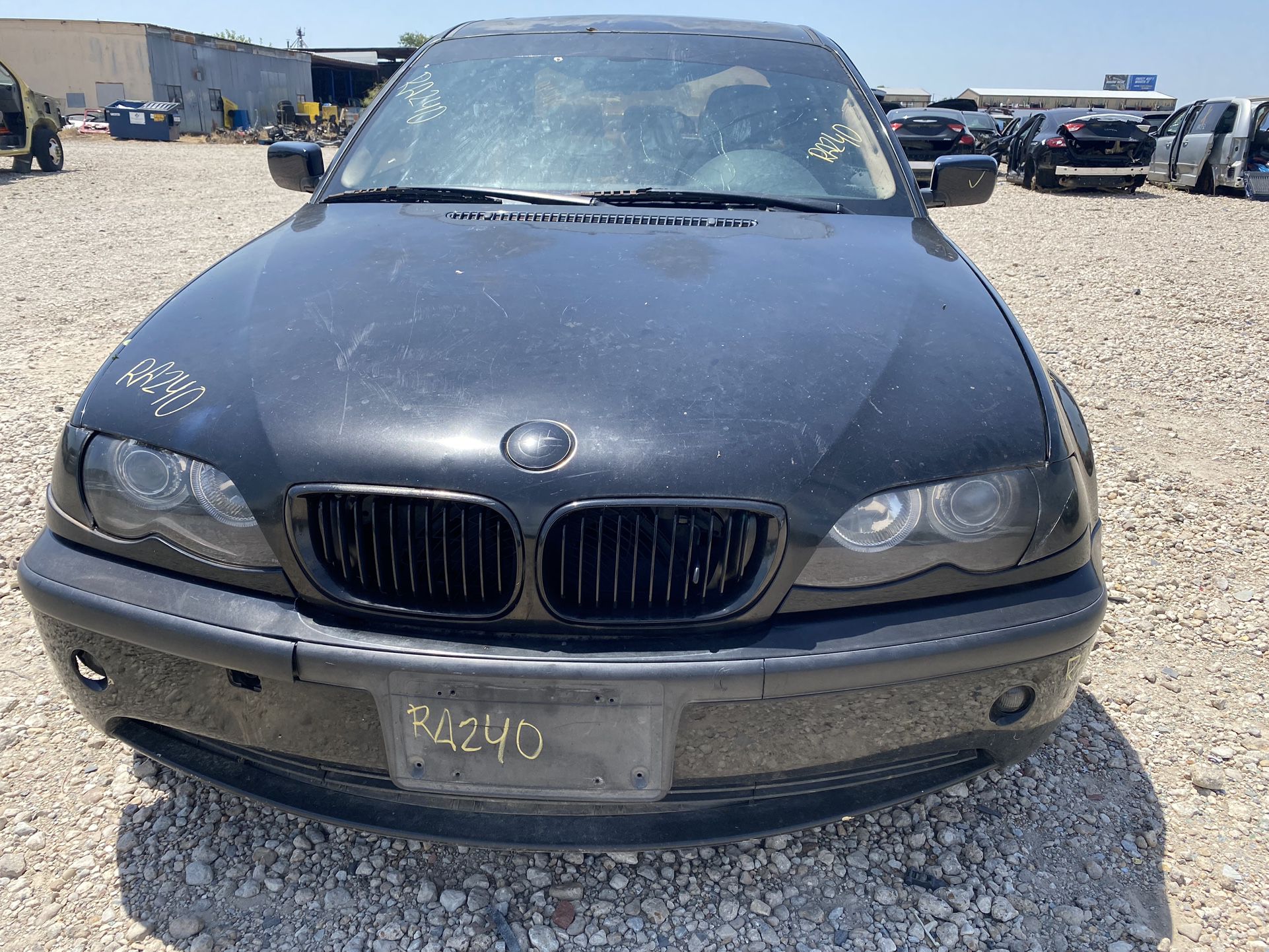 FOR PARTS SOLO PARTES 2005 BMW 325 good motor 2.5L / 325 525 body electric issues