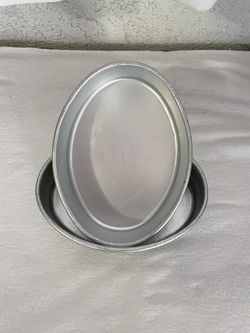 Wilton Brand oval cake pans set of 2