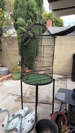Large Black Metal Bird Cage with Standburd
