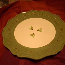 Un Plato De Princess House De 12” Sage Green