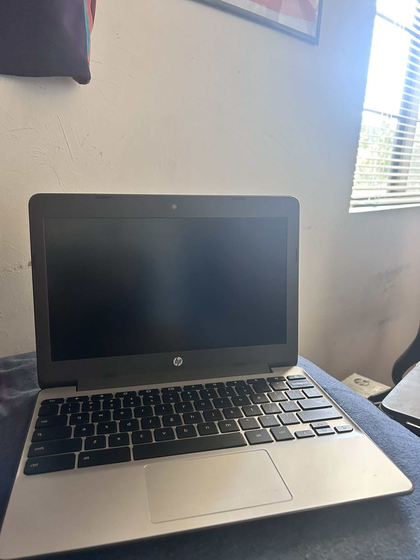 HP CHROMEBOOK 