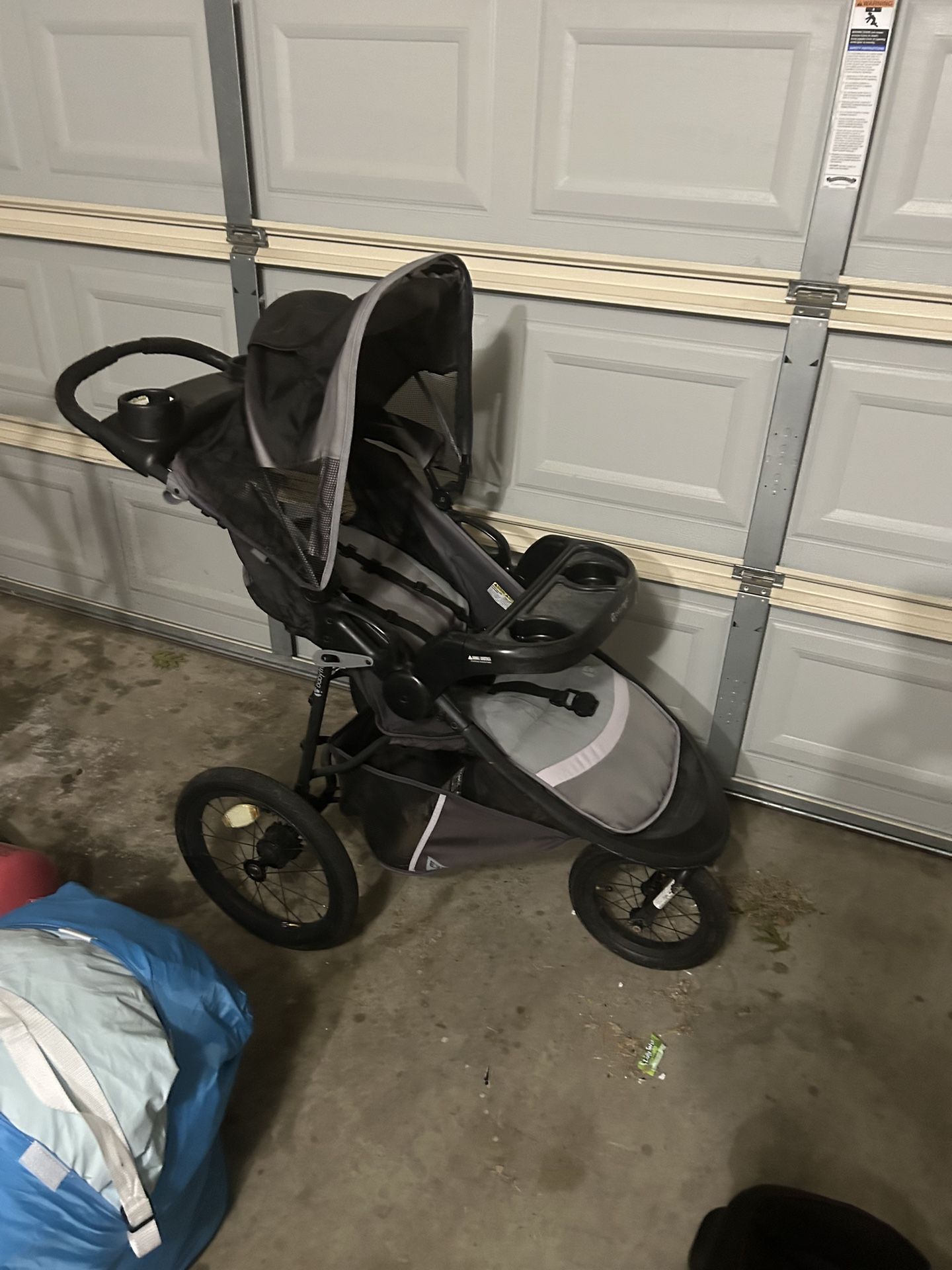 stroller and car seat 