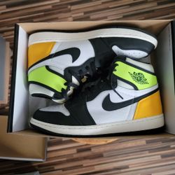 Jordan 1 High Volt Good Cond Sz 12 $165
