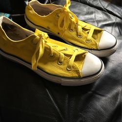 Yellow Girls Converse