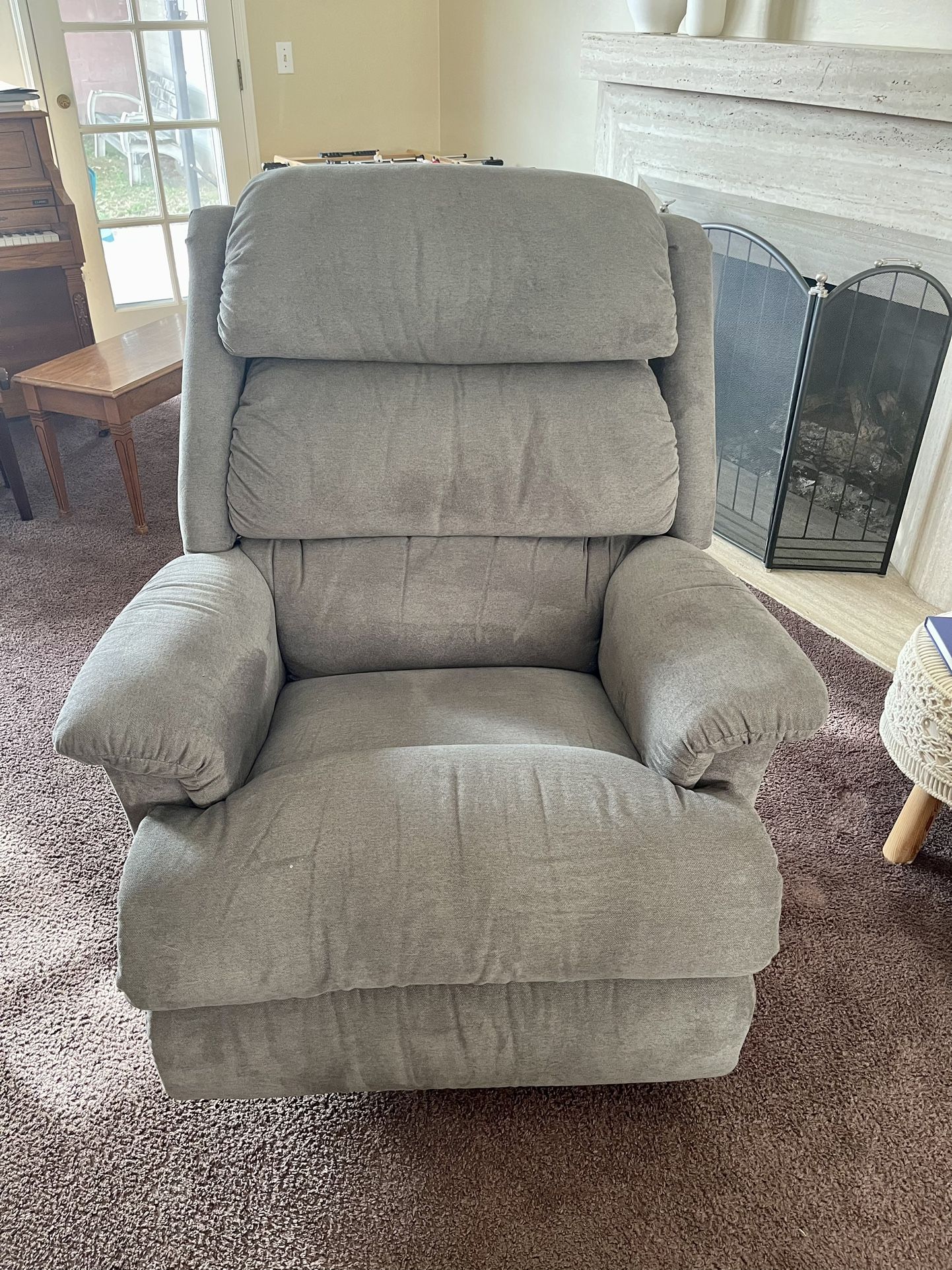 Lazy boy Recliner Chair for Sale in Rossmoor, CA OfferUp