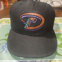 Diamond Backs Fitted 7 1/4