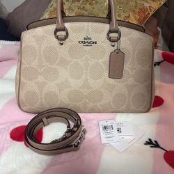 Coach Savanna carry all