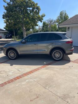 2017 Porsche Cayenne