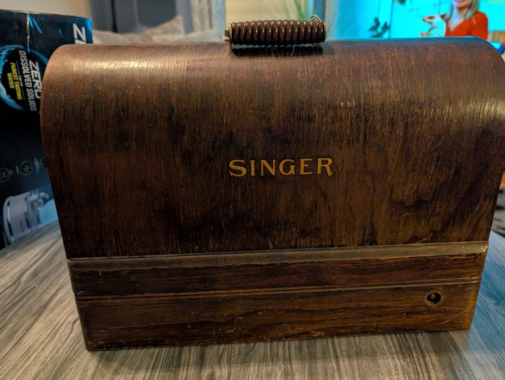 1920's Singer Sewing Machine