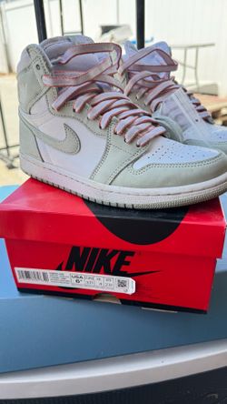 woman’s air jordan 1 high og