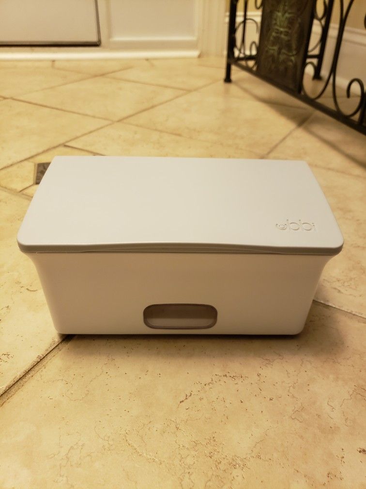Ubbi Wipe Holder