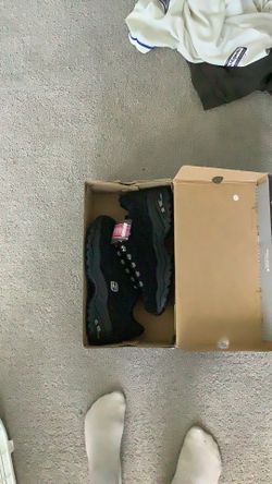 Brand new sketchers shoes size women’s 9.5