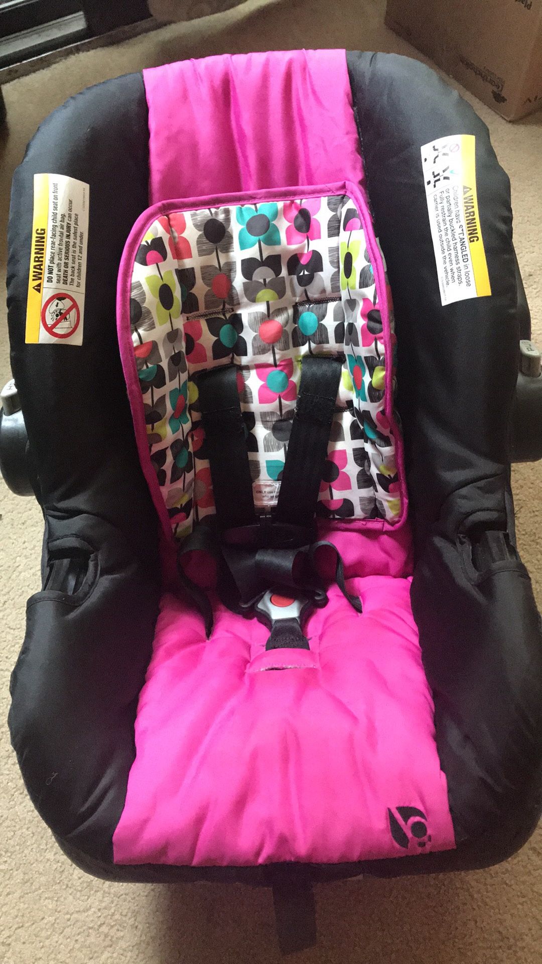 Baby Trend Car seat W/Base