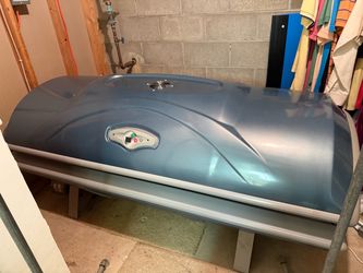 SunQuest 24RS Tanning Bed