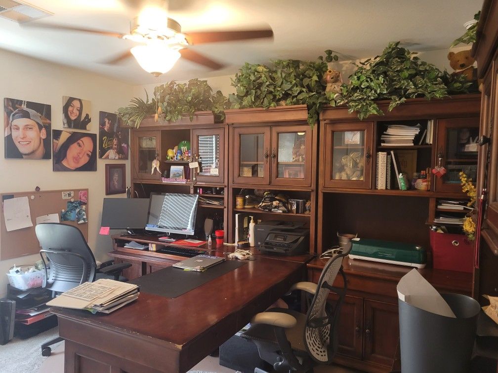 SOLID WOOD DESK WITH HUTCH