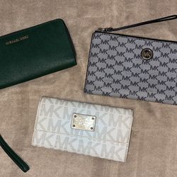Michael Kors wallets & wristlet