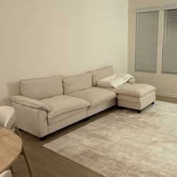 Brand New modular couch with ottoman 110.3 inch