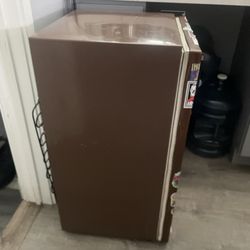 Mini Fridge 