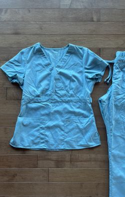 Scrubs Top And Bottom
