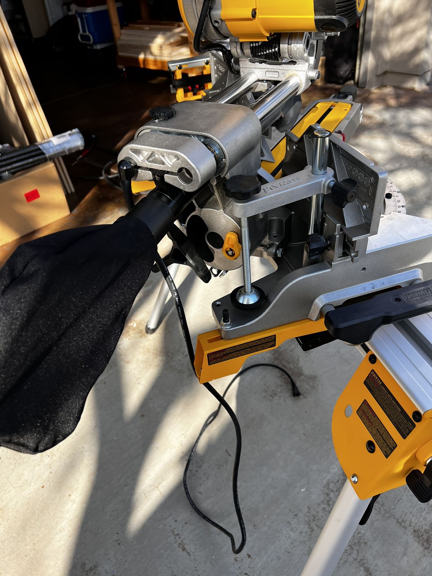 Dewalt DWS779 Miter Saw With Stand for Sale in Peoria, AZ OfferUp