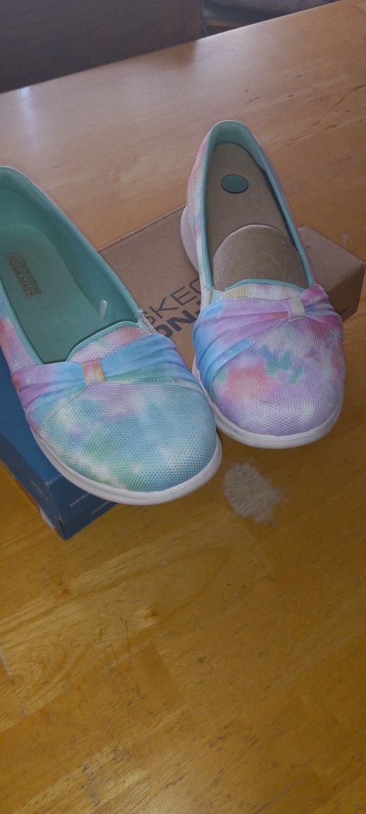 Brand New Tye Dyed Skechers