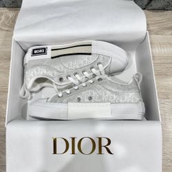 New Casual Shoes Pick a Color