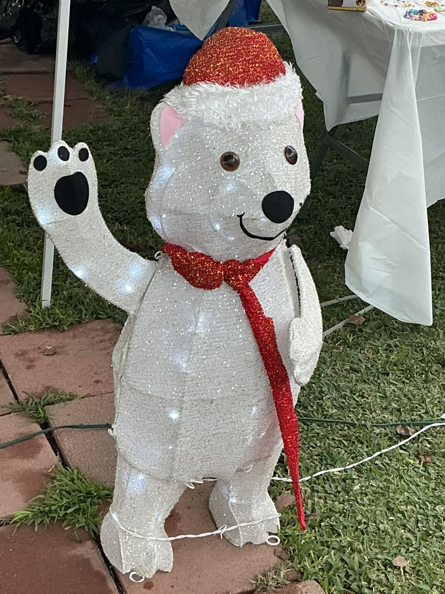 Christmas LED Waving Polar Bear
