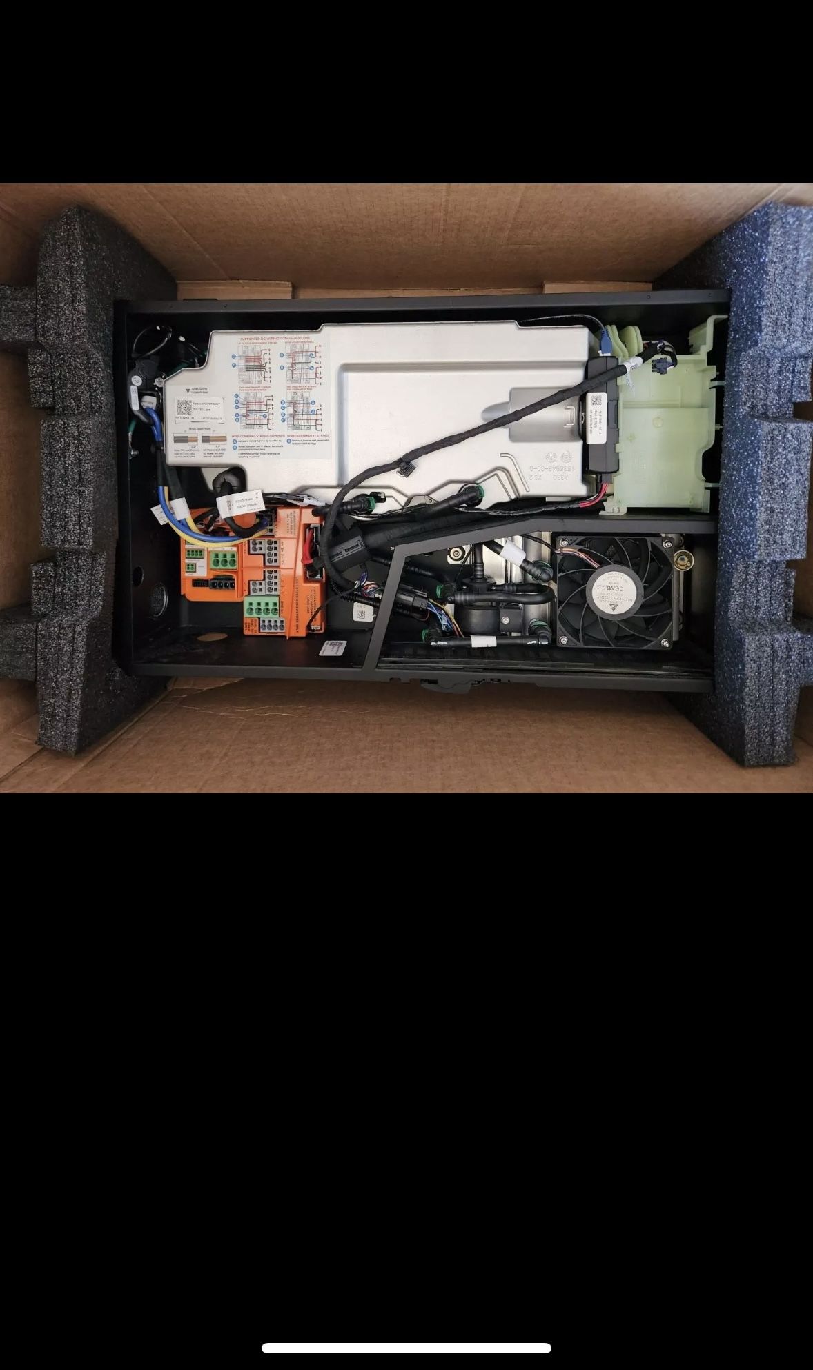 Tesla Power wall+ (inverter)