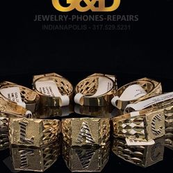 10K Gold Initial Rings