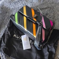 New Black leather shoulder bag