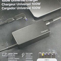 Targus - 100W Universal USB-C & Legacy Charger Kit - Black