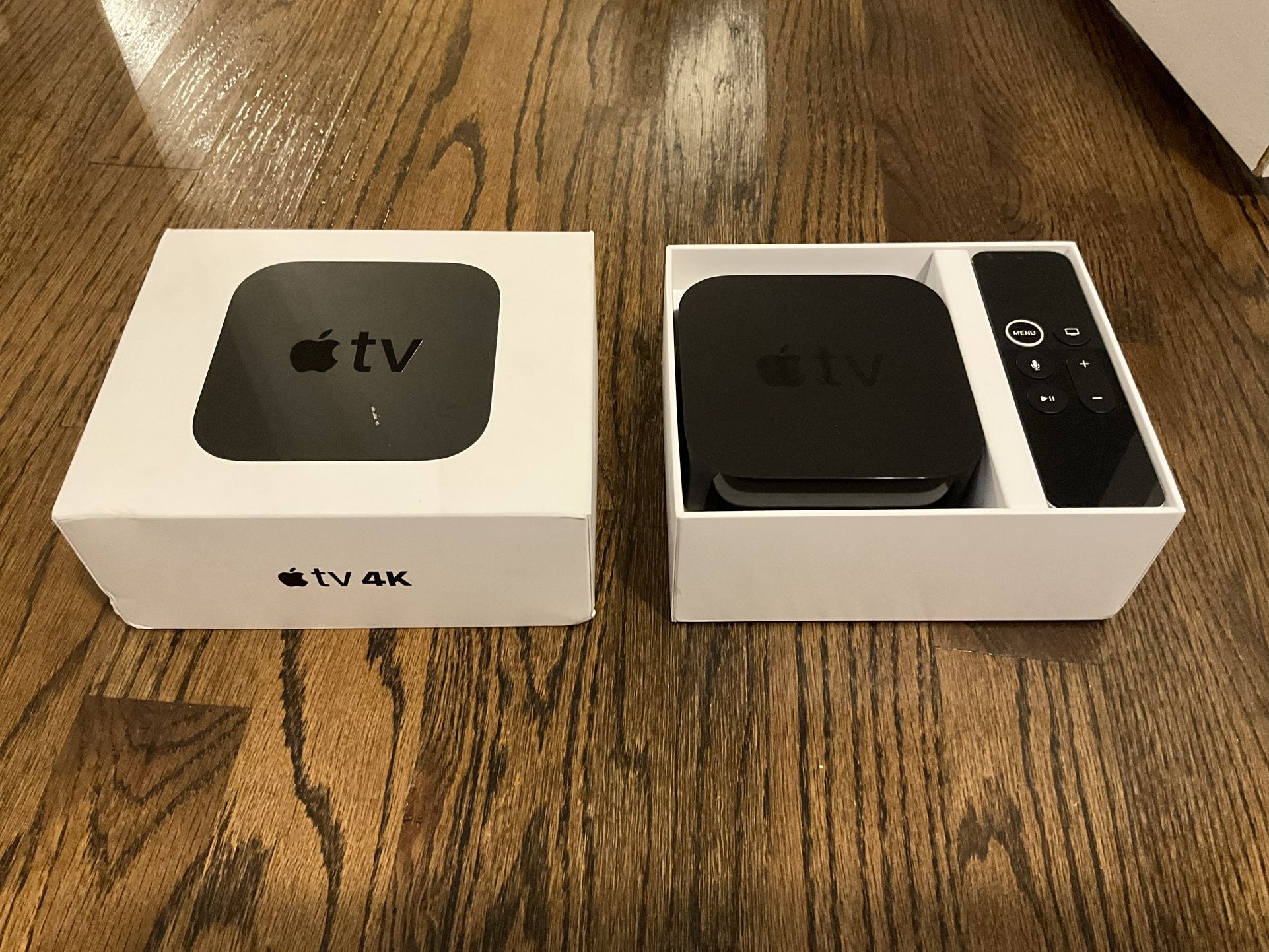 Apple TV 4K With Remote & Box Accessories