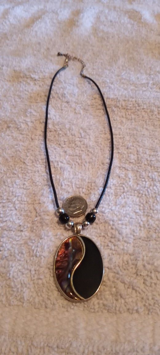 Ying Yang style choker necklace