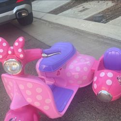 Motorized Minnie Mouse Bike w/Side Car