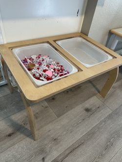 Sensory table