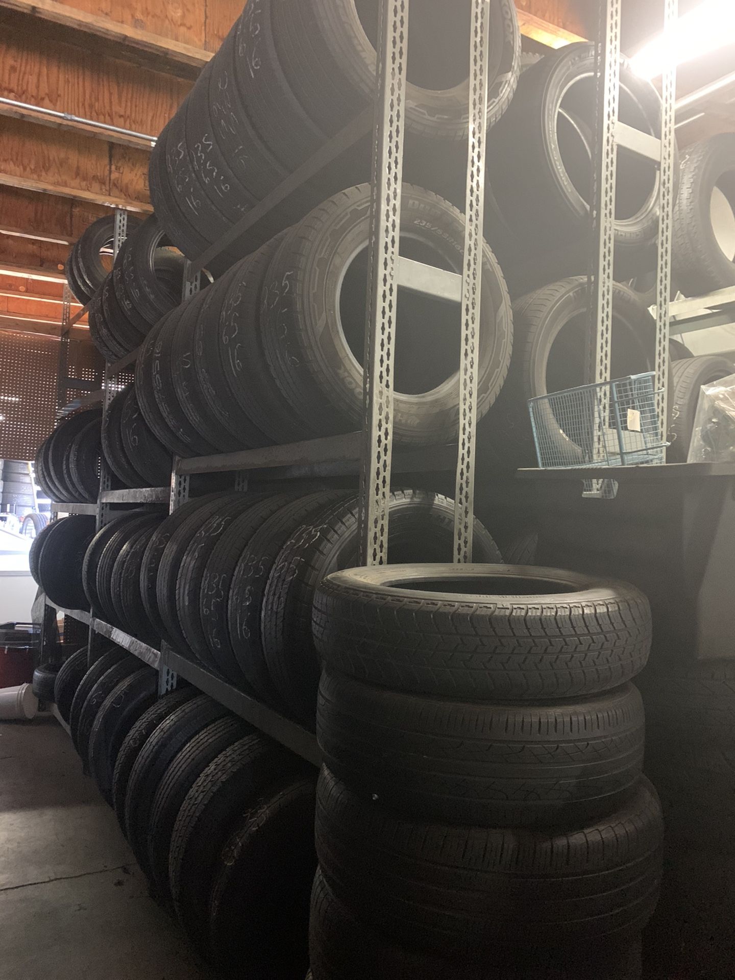 USED TIRE ON SALE NOW