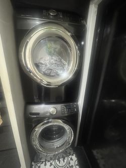 Samsung Stack Washer and Dryer $600